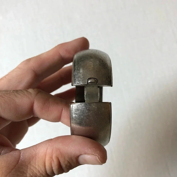 Vtg Silvertone Hinged  Bracelet - Picture 4 of 6